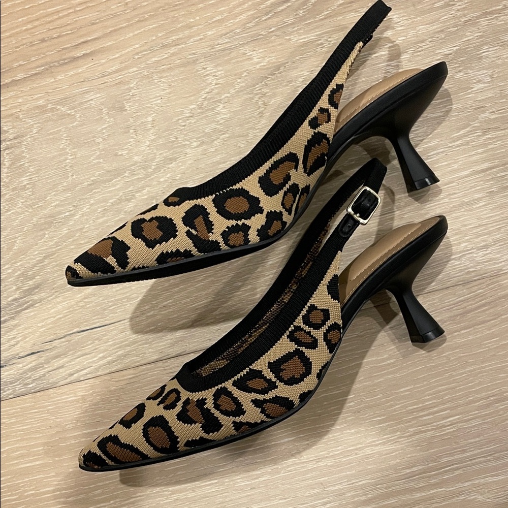 🆕  Kelly & Katie Zaria Animal Print Slingback Heels